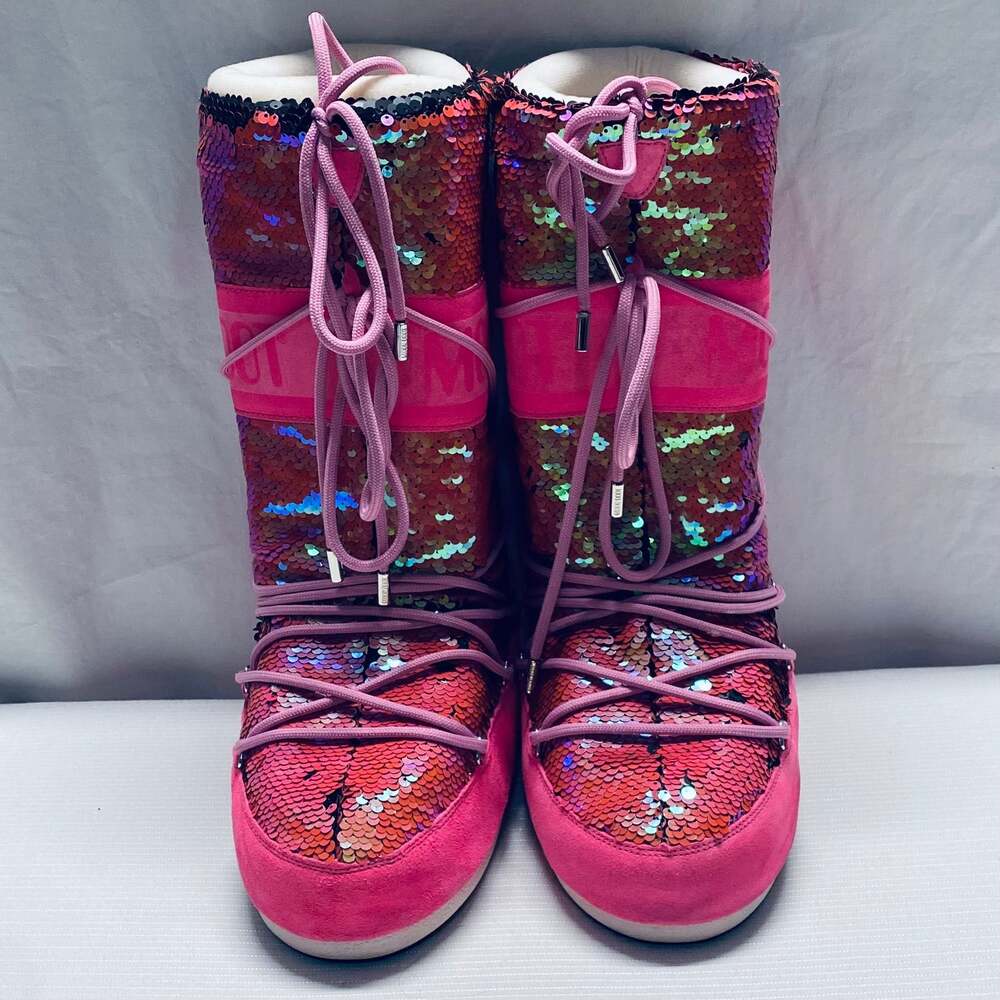 Moon Boot Knee Boots In Pink